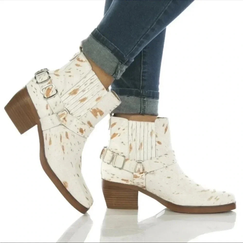 NWOT Sam Edelman Bellamie Genuine Calf Hair Block Heel Bootie in Natural/Ivory